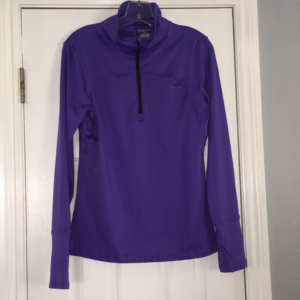 Verscos athletic long sleeve top size XL